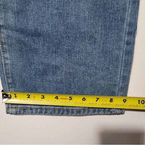 High-Waisted Wide leg Cropped Ankle Distressed Jeans Size Large - Picture 7 of 9